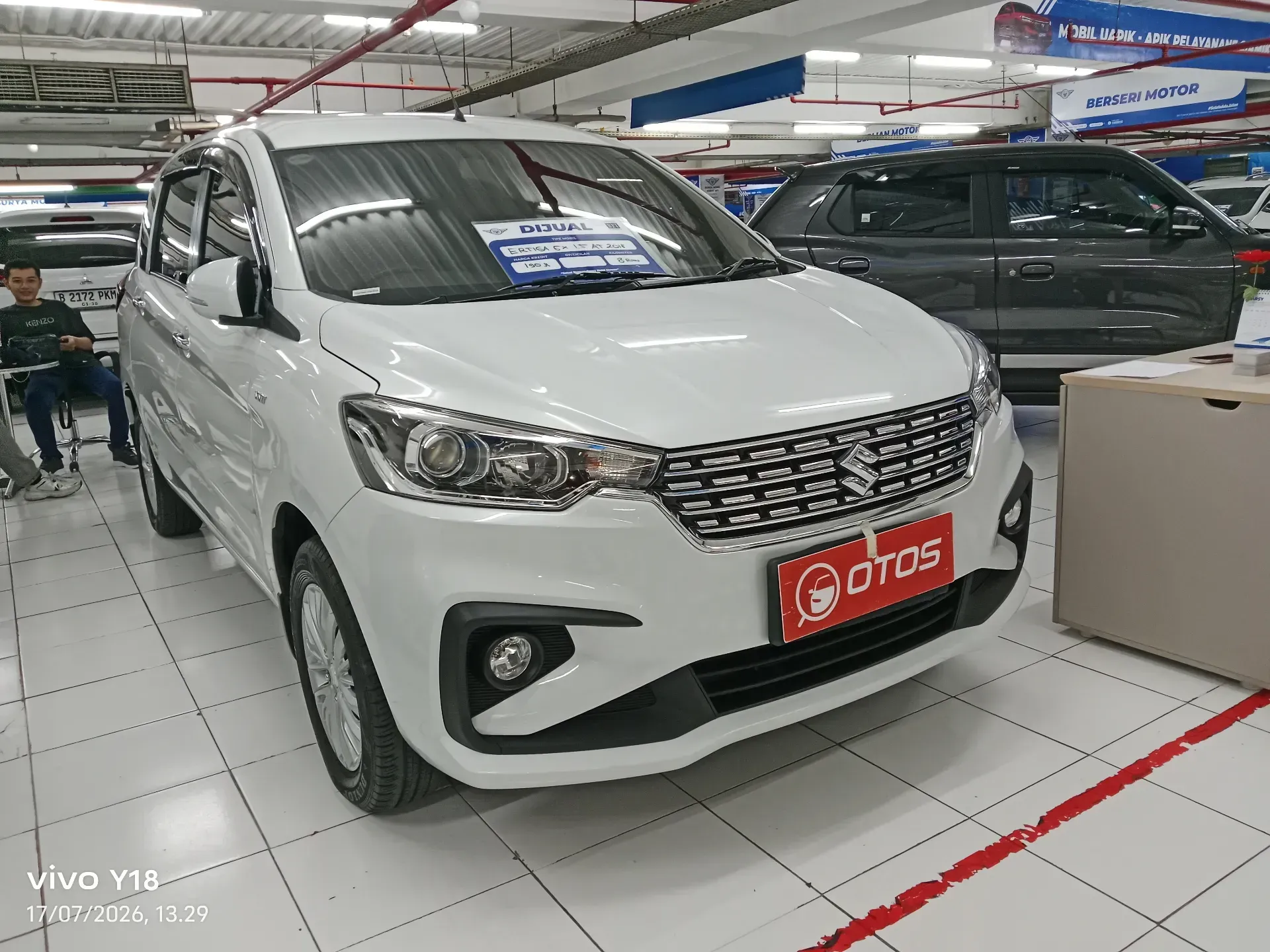 Mobil bekas di bawah 200 juta: Suzuki ertigaGX